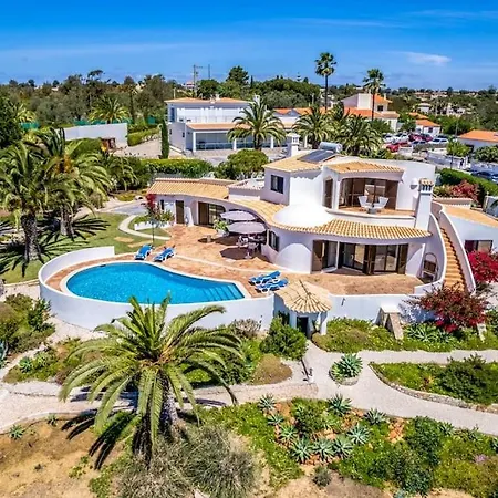 Holiday home Laguana 3-br Pool *